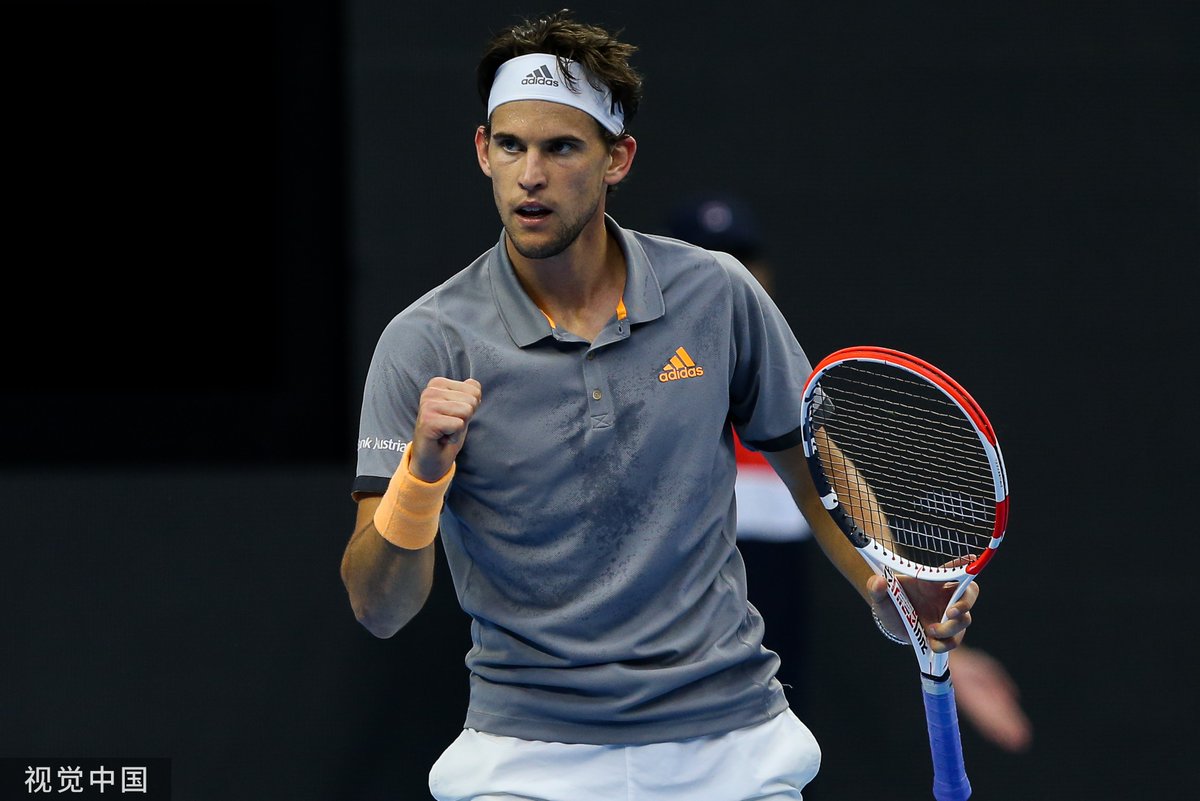 Prosegue in Asia la rincorsa alle ATP Finals. La grinta con cui Dominic Thiem, vincendo a Pechino, si è conquistato un posto per le ATP Finals