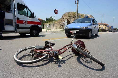 ciclista investito milano ciclista investito milano