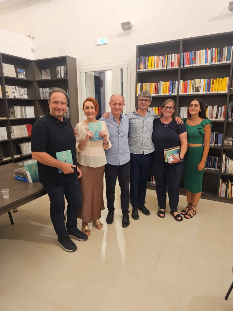 poveromo post (1)