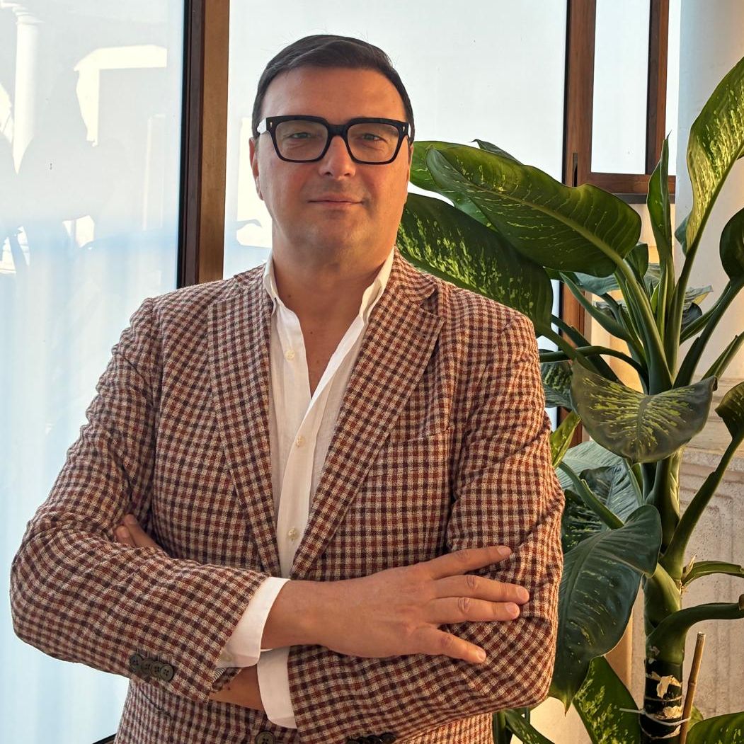 Turismo a Napoli, la proposta di Troisi per renderlo sostenibile: “Si assumano i giovani formati sul territorio nelle strutture ricettive”