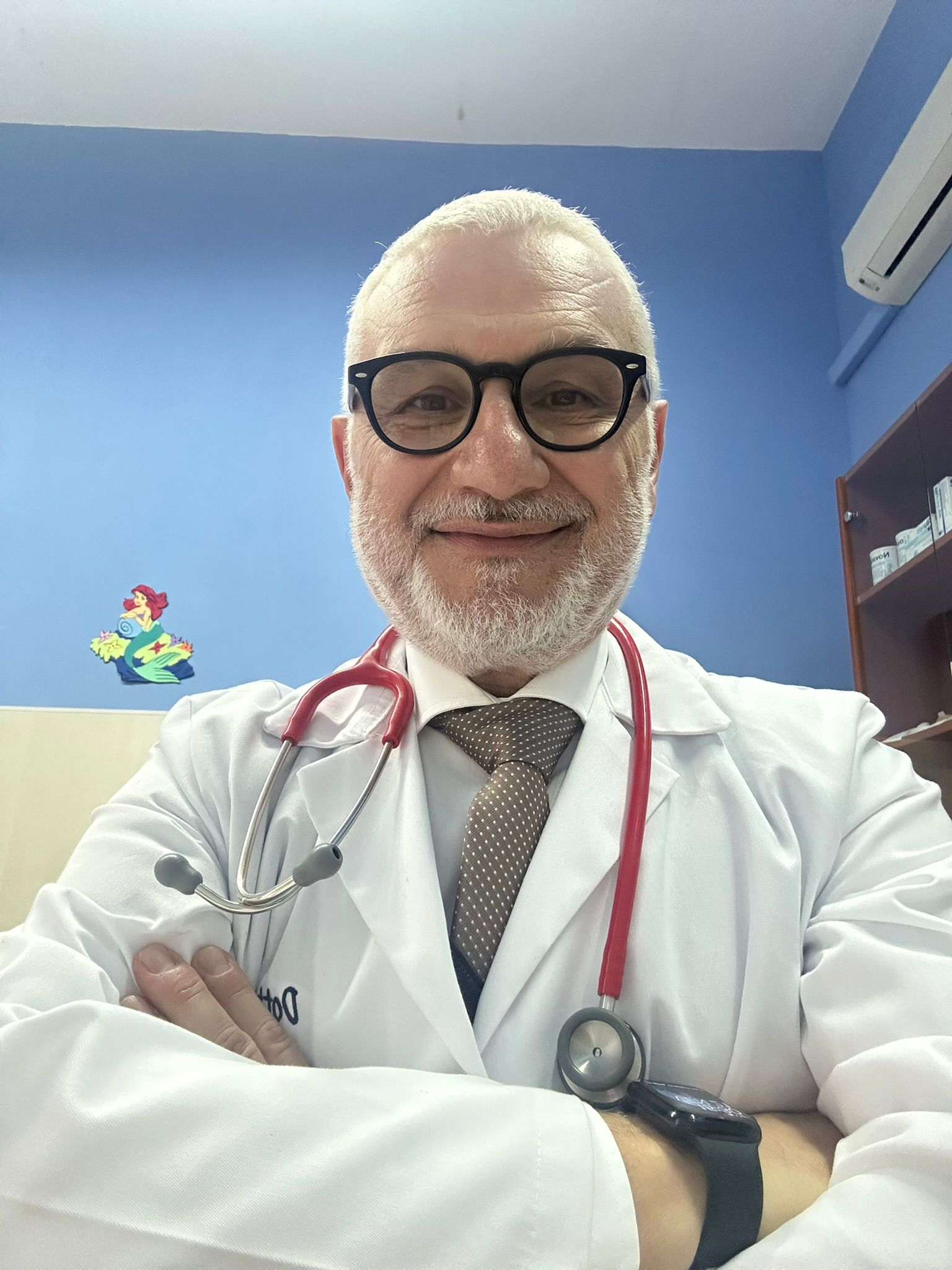 Fuochi d’artificio, l’allarme dei pediatri per Capodanno: «Per i più piccoli attenzione ai fumi, disturbi respiratori in aumento»