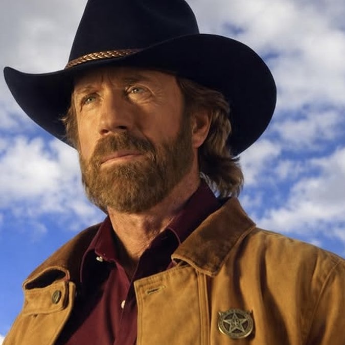 Chuck Norris, tra ricordi e pugni che sanno di casa